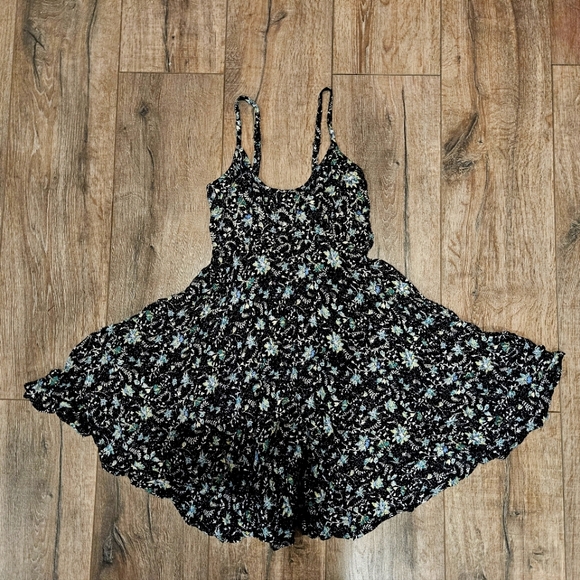 Floral mini sundress - Picture 1 of 3